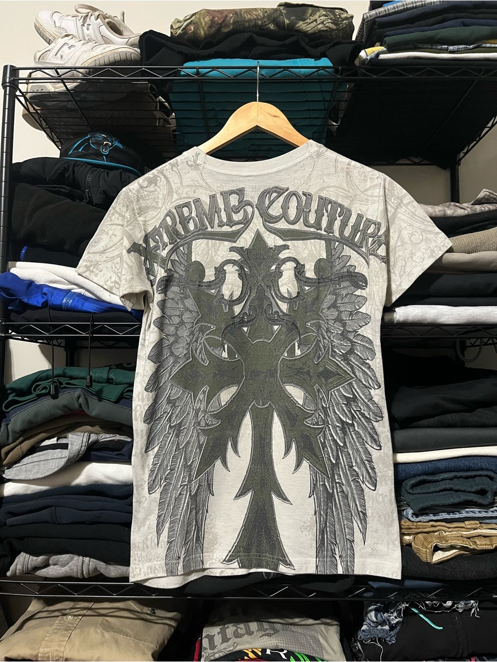 Y2k Affliction-Style Men's Light Gray Winged Cross Graphic Tee